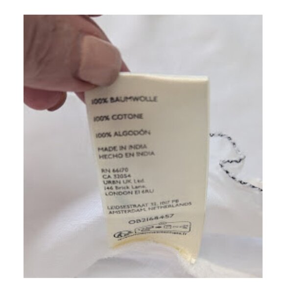 By Anthropologie “In Bloom” White Flutter Sleeve Popover Top Boho Feminine *SZ L - Picture 9 of 9